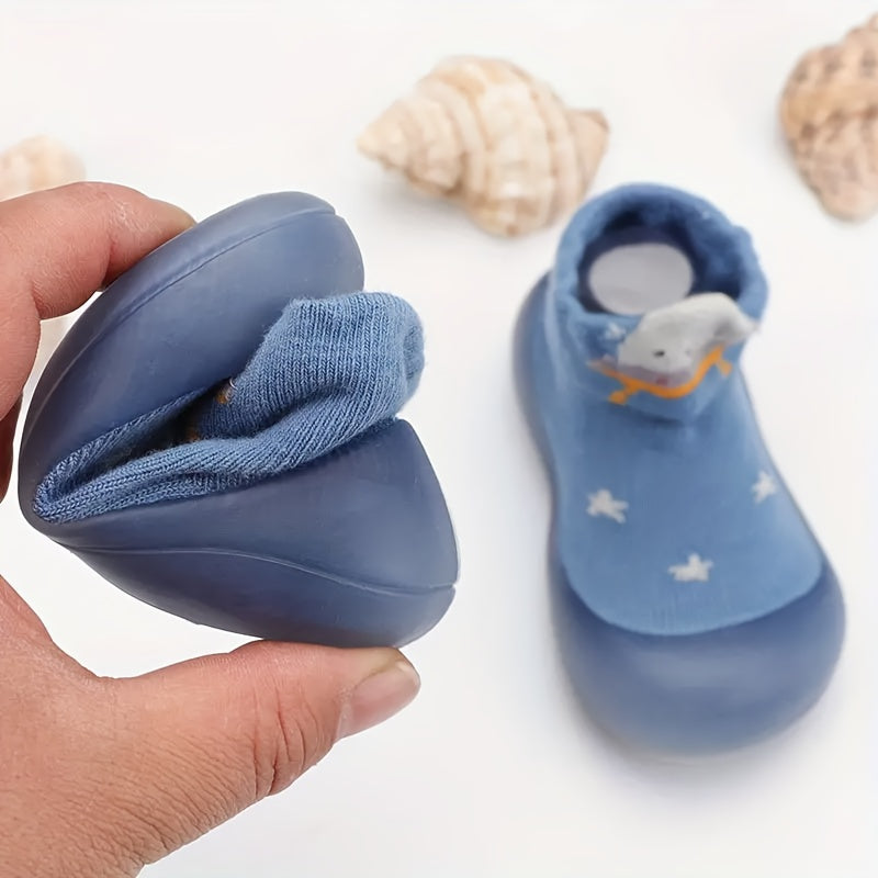 Cute slip-on baby sock shoes with non-slip soles for newborns and toddlers in blue, yellow, pink, and brown.