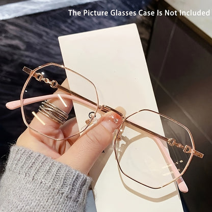 The 2023 stylish eyeglass frames can make your face appear smaller without makeup and can be customized with prescription lenses for nearsightedness. The cute and polygonal design of the