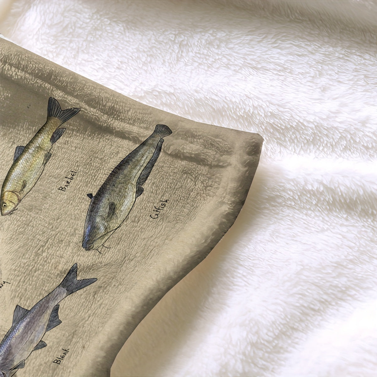 Soft and warm fish-themed flannel throw blanket, perfect for couch, bed, or travel. Ideal gift for friends, family, or loved ones. Available in multiple sizes and varieties.