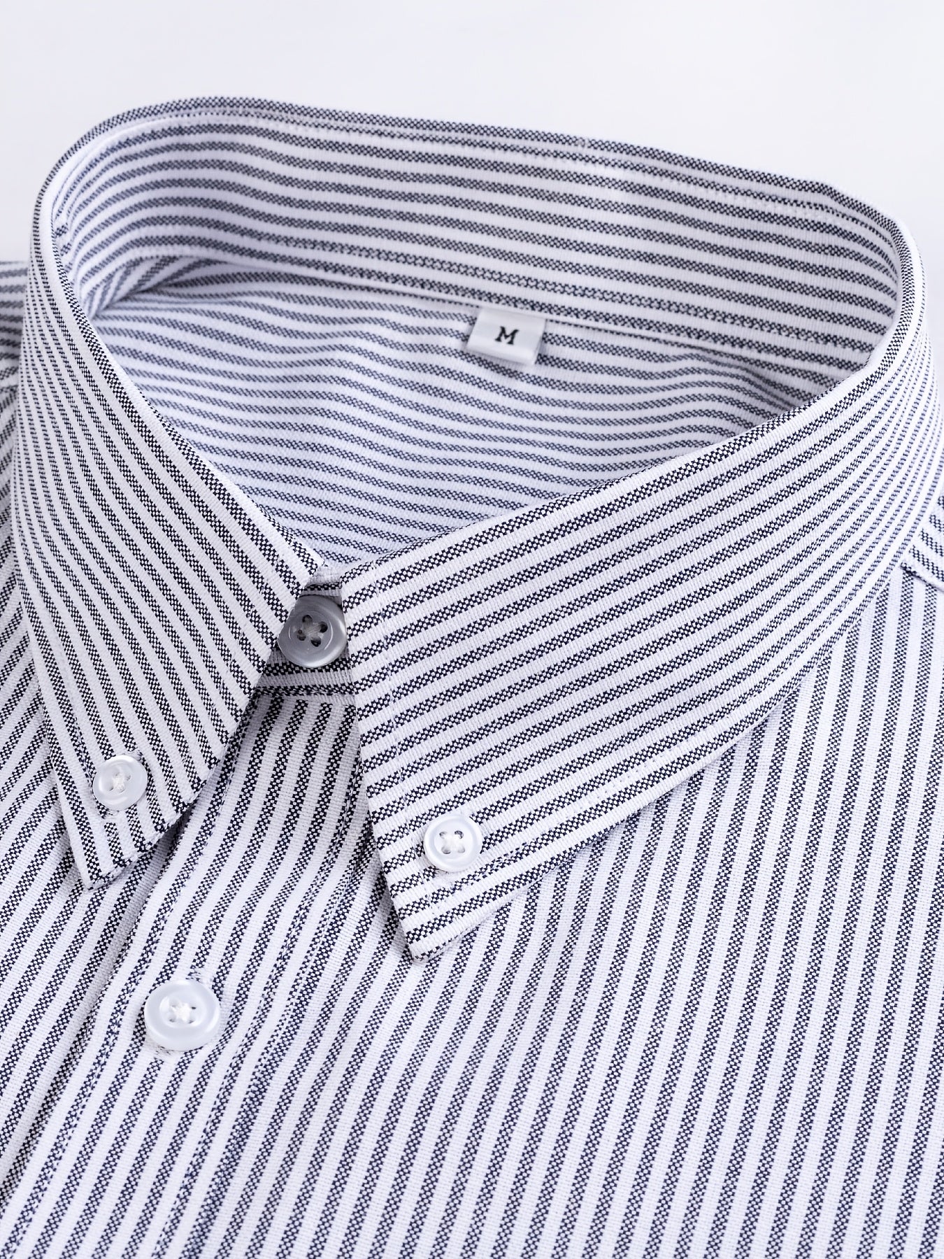 Men's high-end Oxford shirt for autumn in extended sizes, featuring a vertical stripe design and anti-wrinkle technology.