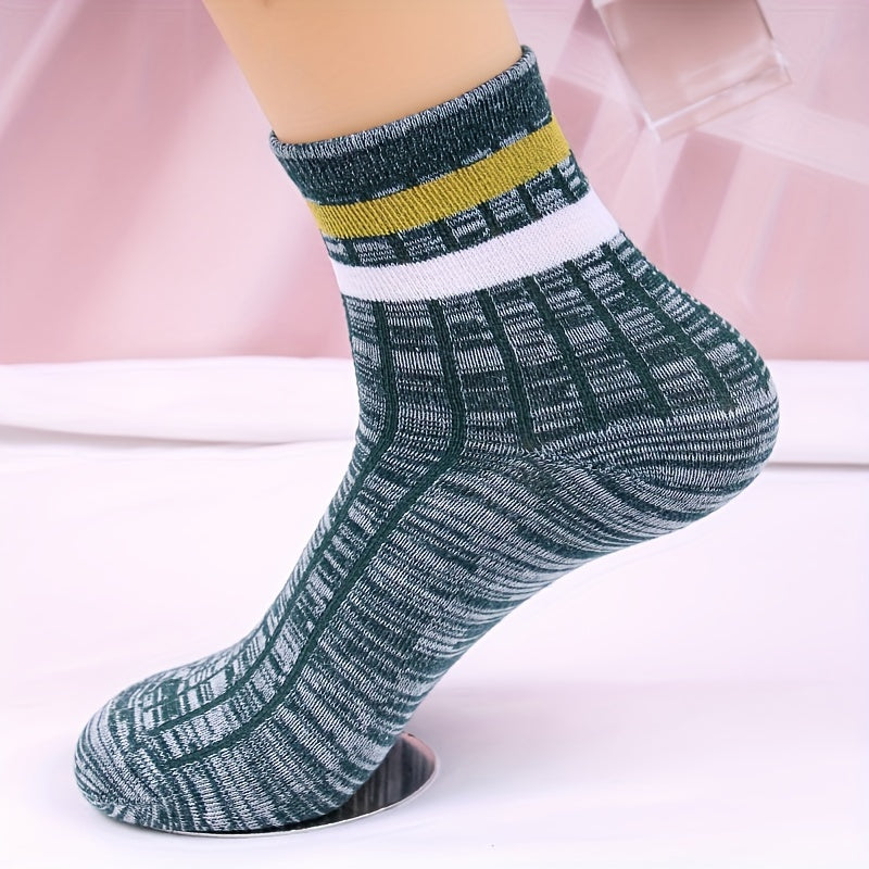 10 pairs of stylish retro striped mid-calf socks for men, breathable and comfortable year-round.