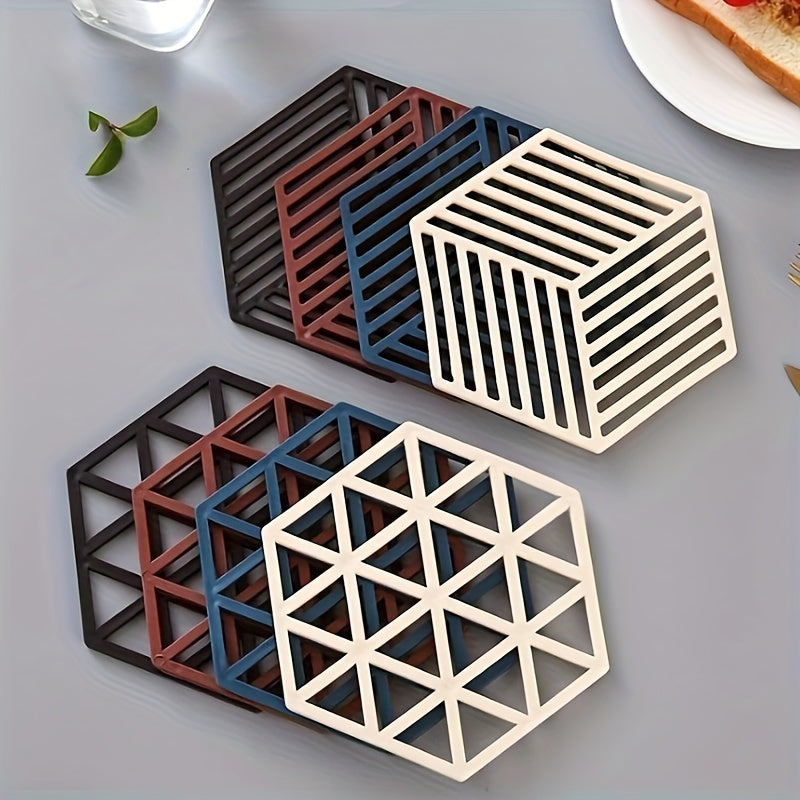 Set of freestanding plastic cubby shelf coasters featuring a stylish geometric pattern. These heat-resistant table mats are perfect for use in the kitchen, dining room, or living room. They are multipurpose, non-slip, and provide insulation for hot