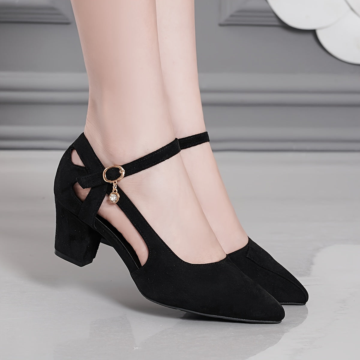 New elegant mid-heel headless sandals with thick heel and hollow strap for women