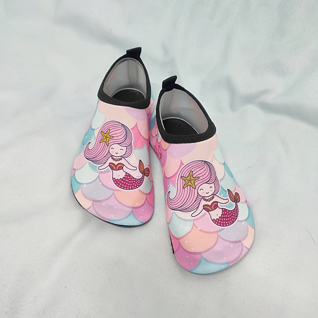 Adorable cartoon barefoot water shoes for girls, lightweight and quick-drying, perfect for the beach.