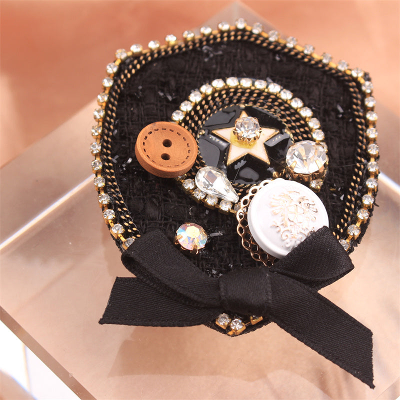 Exquisite Baroque Style Rhinestone Brooch Featuring Imitation Button Design, A Versatile and Luxurious Fashion Accessory Perfect for Clothing, Bags, and Hats