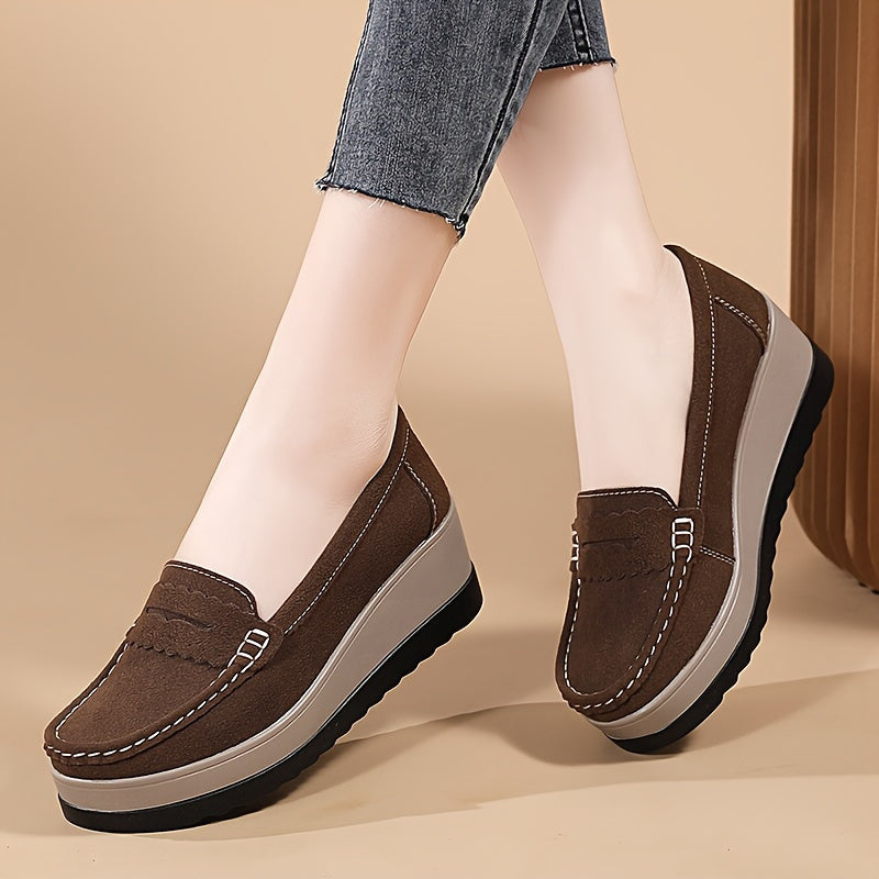 Ayollar uchun qulay slip-on platforma wedge loafers, yengil yumshoq taglikli yurish poyabzallari.