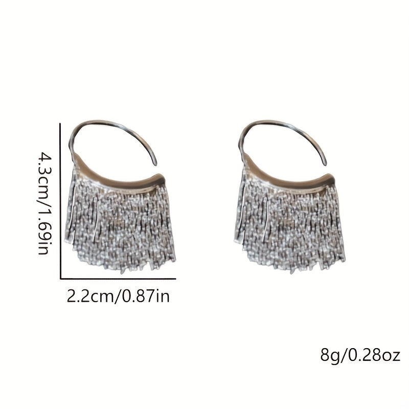 One set of C-shaped tassel earrings