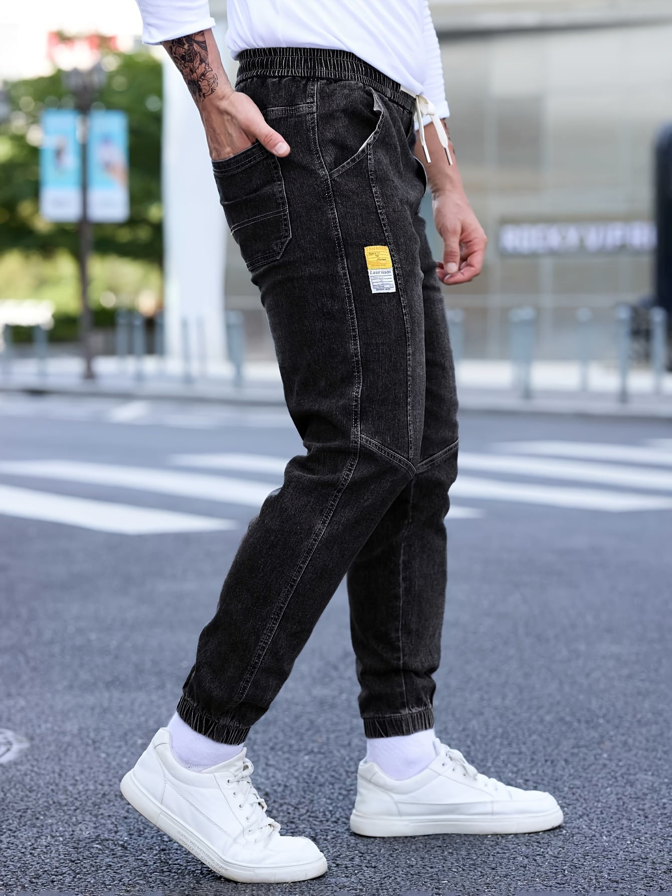 Men's denim cropped pants with pockets, drawstring waist, perfect for fall and winter outdoor activities.