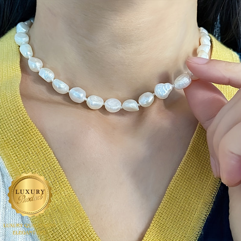 Beautiful and Stylish Pearl Necklace for Women, Featuring Natural Stones and Round Luminous Imitation Pearls, Perfect for Parties. Unique Design with Choker Chain. Makes an Ideal Gift for Wife or Girlfriend. Pearls may have slight flaws. Comes in a