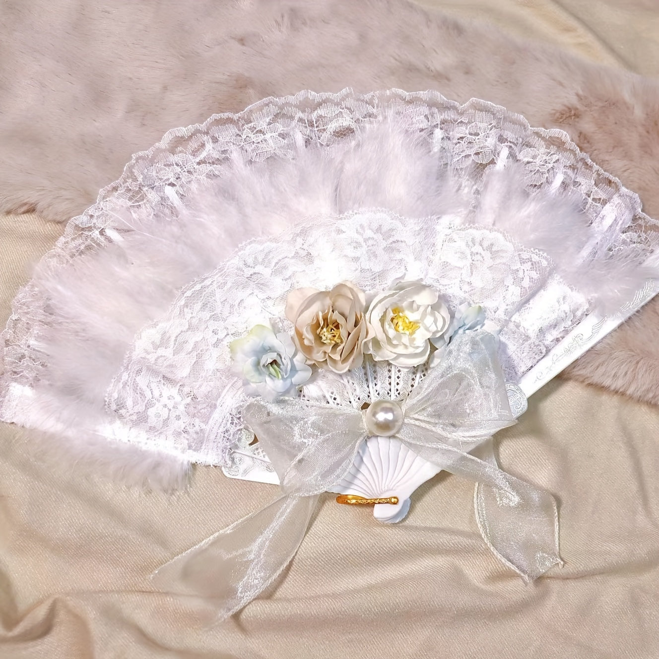 Beautifully designed in an elegant European style, this lace handheld fan is perfect for parties, shows, cosplay, and photo shoots. Its intricate rose pattern adds a touch of sophistication to any outfit.