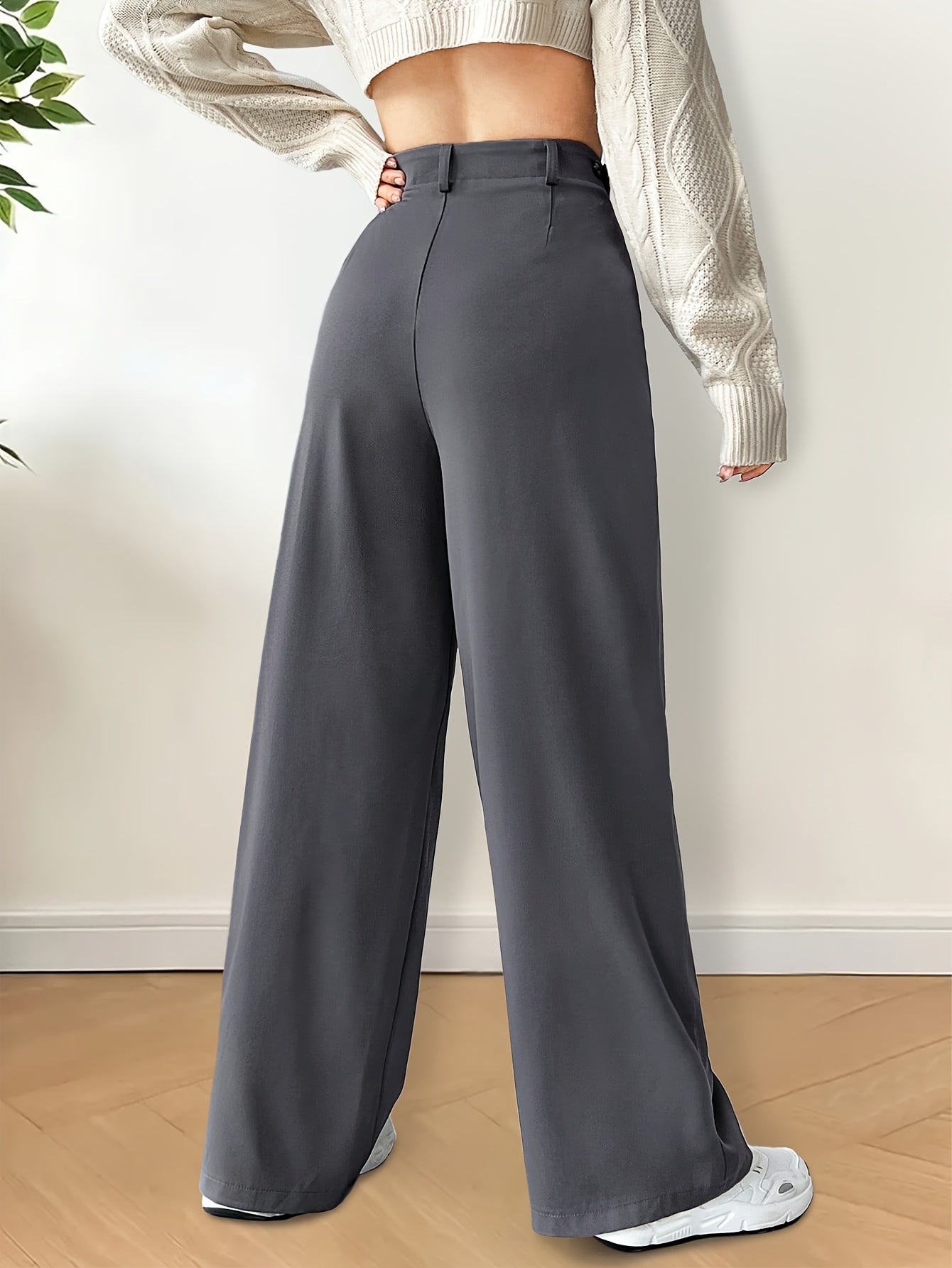 Stylish wide-leg suit pants for women in solid color acetate, with slant pockets and button fly closure, perfect for spring/summer/fall.