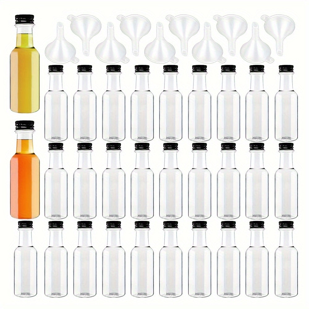 Pack of 30/50 miniature party bottles, each containing 50ml, complete with black screw caps and 10 mini funnels. These clear plastic drink containers are ideal for storing liquor, magic show props, or packaging food sauces.