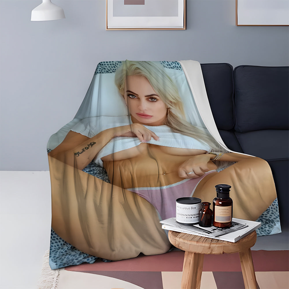 Modern Flannel Throw Blanket, Durable against Stains, Suitable for Year-Round Use, Made of Soft Knitted Polyester, Featuring Digital Print of Stunning Blonde Woman, Ideal for Living Room, Bedroom, Office, or Outdoor Adventures, Versatile and Stylish Home