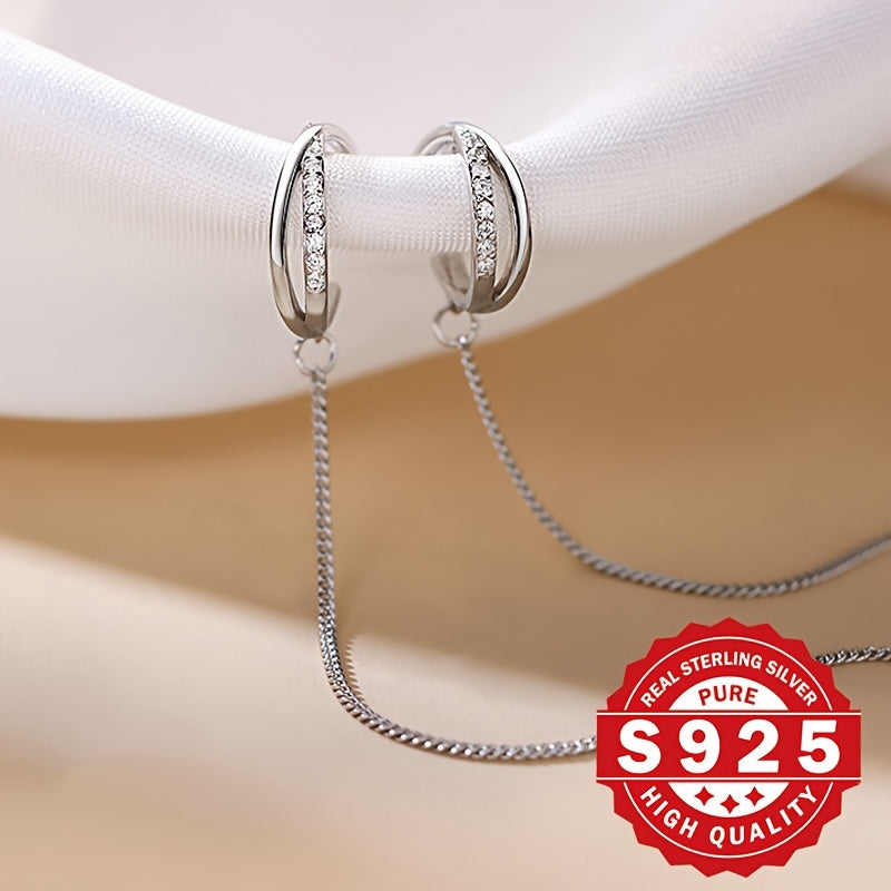 925 Silver Half-circle Ear Thread is a stylish and minimalist accessory perfect for everyday wear. This piece is ideal for commuting and is hypoallergenic, weighing only 2.7g.