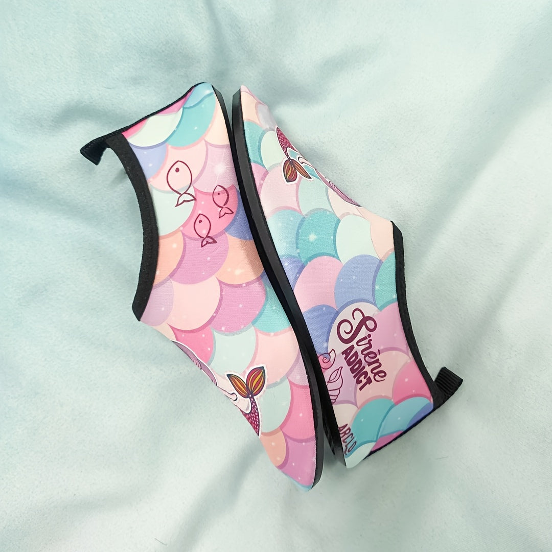 Adorable cartoon barefoot water shoes for girls, lightweight and quick-drying, perfect for the beach.