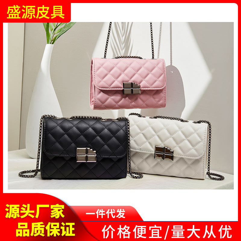 2023 Chic Quilted Crossbody Chain Bag for Women